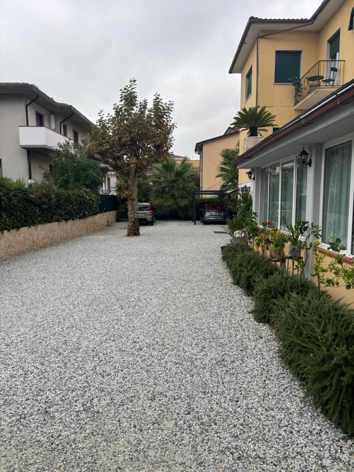 Casa Versilia Hotel Marina di Massa Kültér fotó