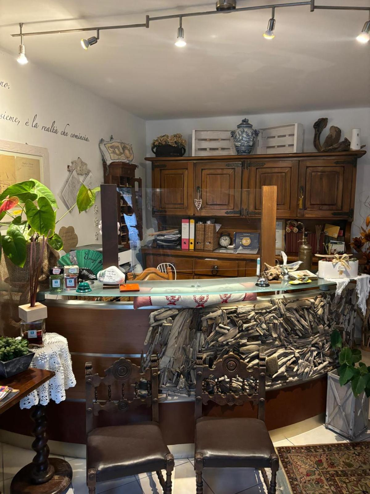 Casa Versilia Hotel Marina di Massa Kültér fotó