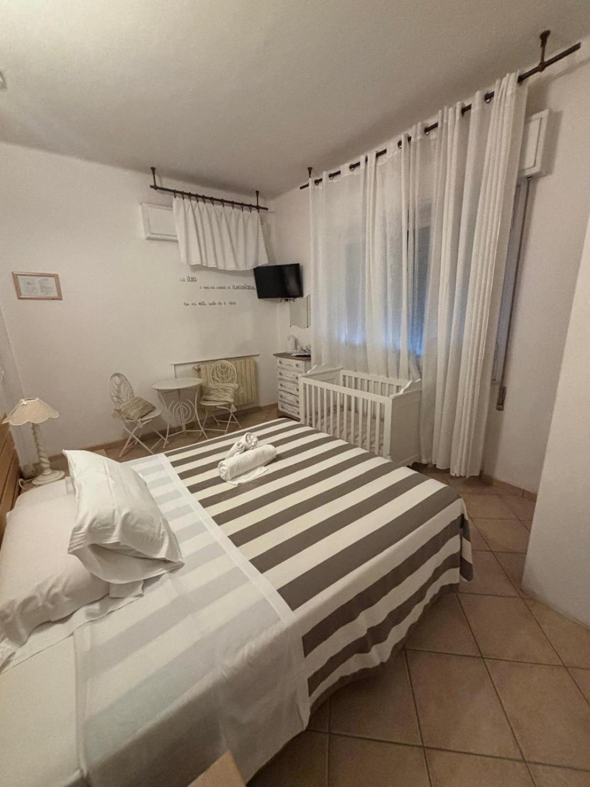 Casa Versilia Hotel Marina di Massa Kültér fotó